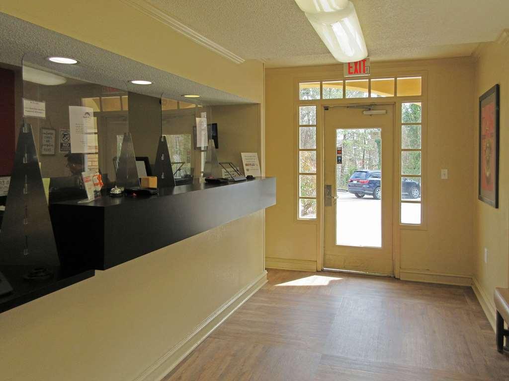 Suburban Studios Raleigh - Crabtree Valley Interior foto