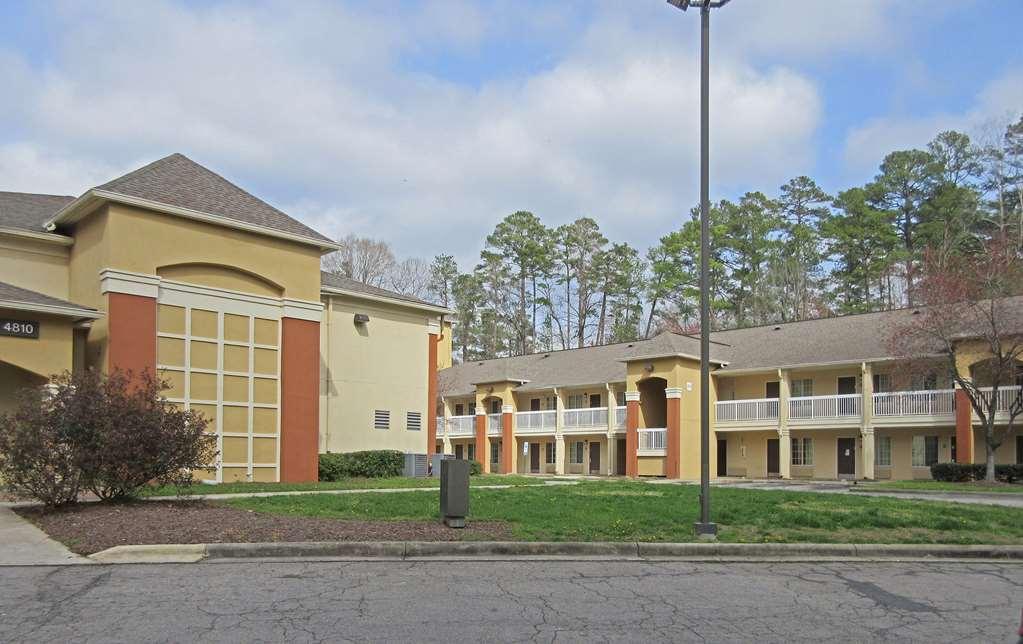 Suburban Studios Raleigh - Crabtree Valley Exterior foto