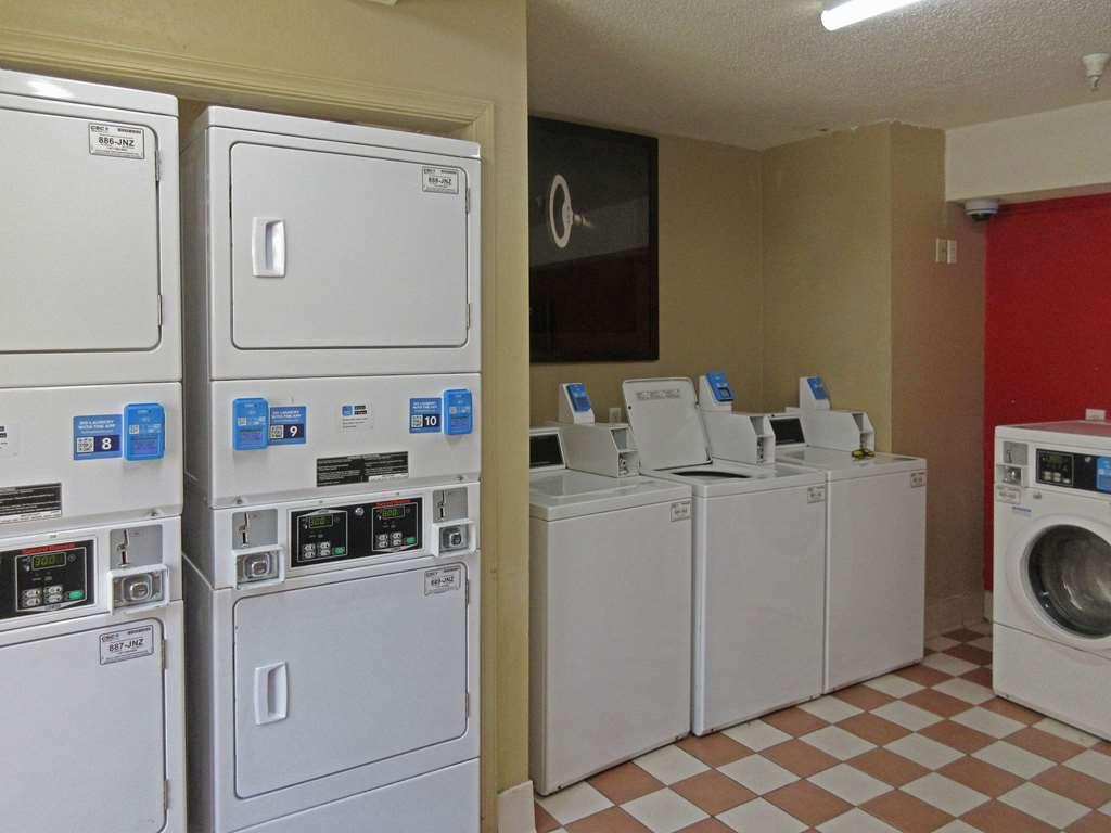 Suburban Studios Raleigh - Crabtree Valley Einrichtungen foto